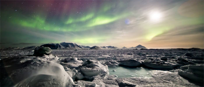 Grönlands Eis und Polarlichter