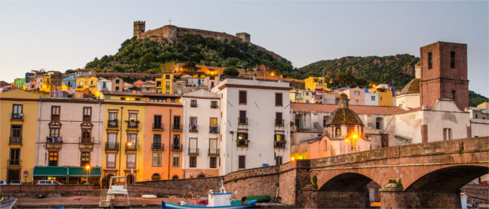 Ort Bosa auf Sardinien