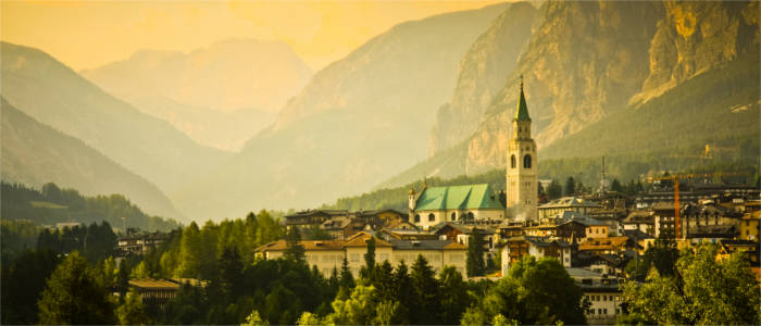 Traditionsreiches Dorf in den Dolomiten