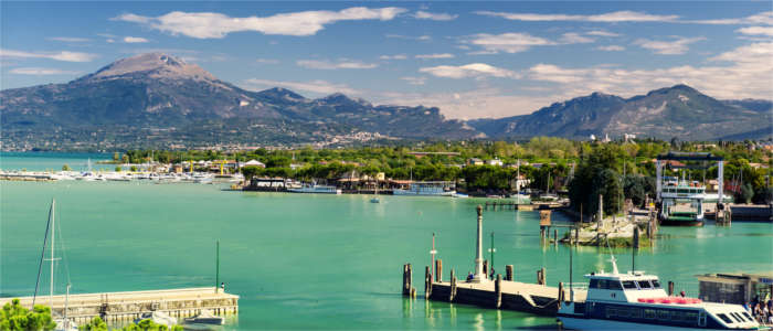Berühmter See in Italien