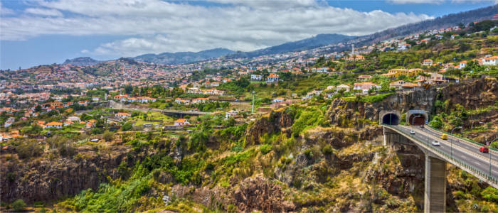 Straße nach Funchal - Madeira
