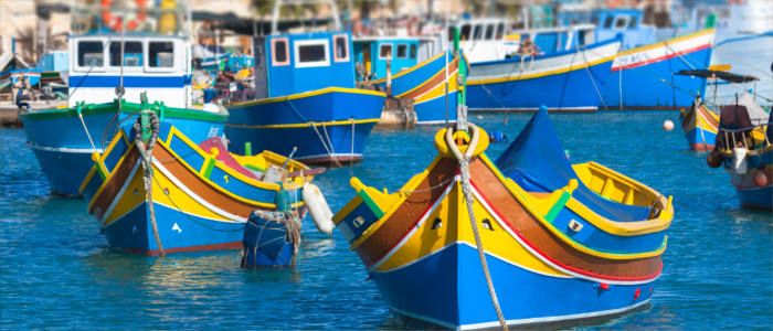 Luzzus - die traditionellen Fischerboote der Malteser