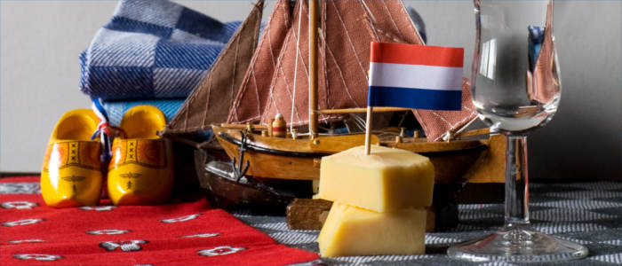 Käse und typische niederländische Souvenirs
