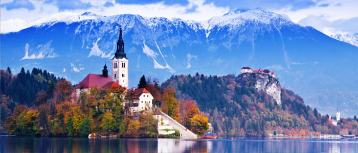 Sloweniens Alpen hinter dem See Bled