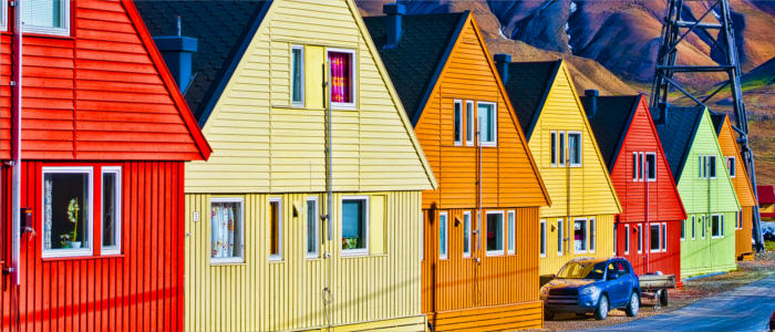 Longyearbyens bunte Hausfassaden