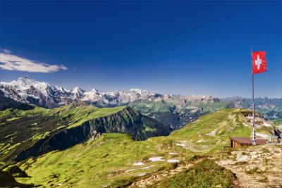 Blick über die Alpen im Berner Oberland